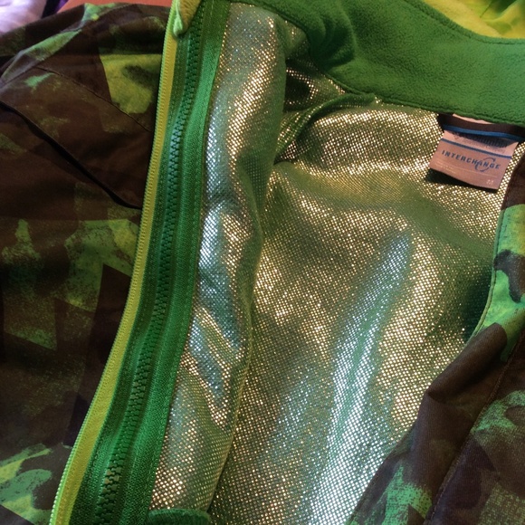 Columbia Jacket with Removable  Fleece Lining - Picture 3 of 3